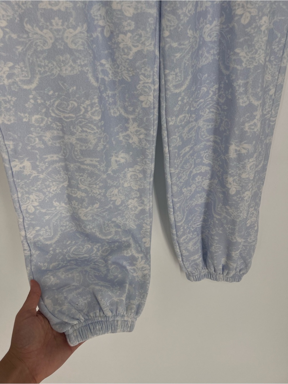 LoveShackFancy Lollia Light Blue Paisley Preppy Drawstring Jogger Sweatpants S - Picture 3 of 9